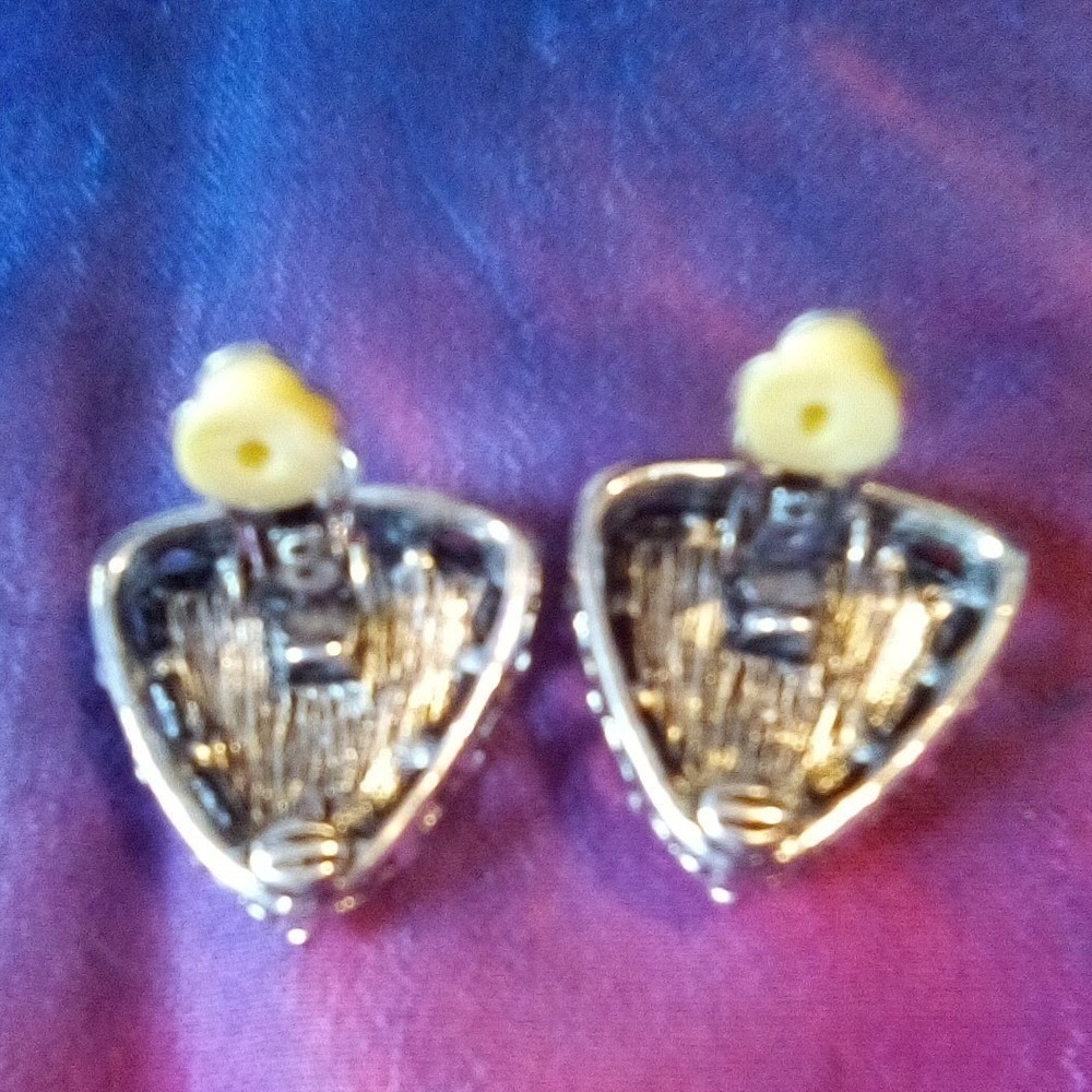 Silver Tone Triangle Shaped Clip On Earrings with Metallic Rhinestone Accents. - Picture 5 of 7